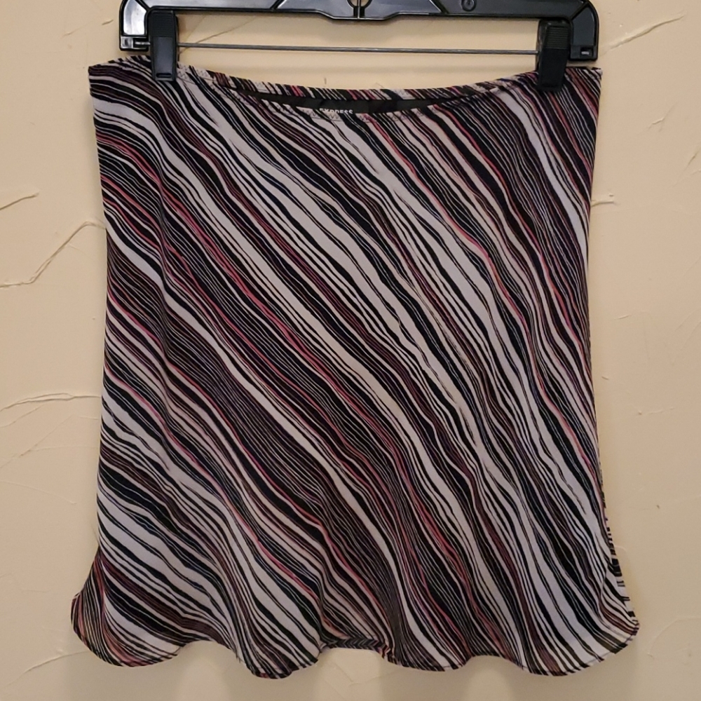 SALE🌞3/$30🌞 Express Flowy Short Skirt Sz XS